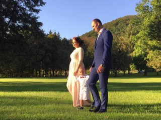 Miroslav Jakubov s manželkou Natáliou a synčekom.