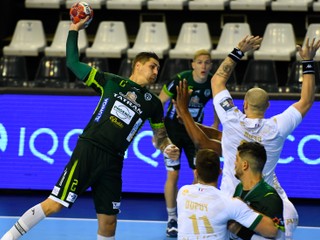 Oliver Rábek (s loptou) bol jedným z troch štvorgólových strelcov Prešova proti Nimes.