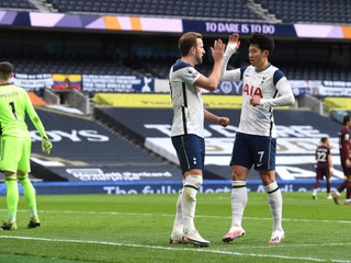 Harry Kane a Son Heung-min (vpravo) z Tottenhamu Hotspur.