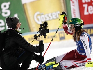 Katharina Liensbergerová po jazde v Semmeringu.