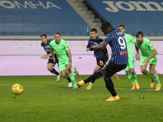 Momentka zo zápasu Atalanta Bergamo - Lazio Rím.
