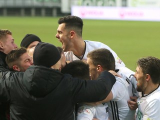 Christián Herc sa raduje z gólu v drese MFK Karviná.