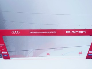 Super-G v nemeckom Garmisch-Partenkirchene odložili. 