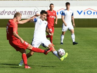 Momentka zo zápasu Sereď - Nitra.