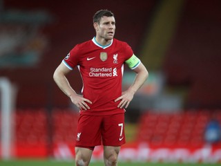 Liverpool sa možno nedostane na zápas do Nemecka.