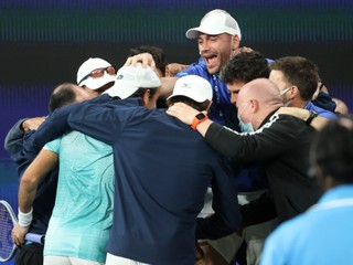 Taliansky tím oslavuje postup do finále ATP Cupu. 