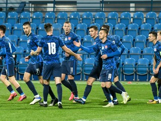 Radosť hráčov Slovenska do 21 rokov vo futbale.