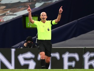 VAR zabíja futbal. Naopak, pomáha. Videorozhodca rozdeľuje Anglicko