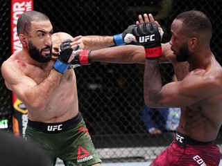 Tvrdé ukončenia, nedovolené koleno a hrozivý eye poke, aj to priniesol turnaj UFC Fight Night: Edwards vs. Muhammad