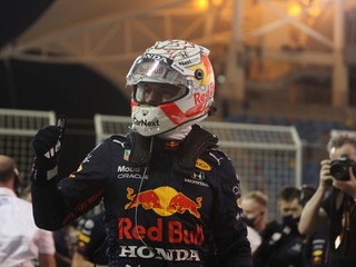 Holanďan Max Verstappen vyhral kvalifikáciu na Veľkú cenu Bahrajnu. 