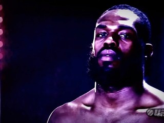 Jon Jones prekvapil a na adresu Daniela Cormiera adresoval pár príjemných slov