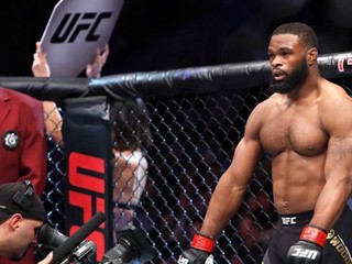 Tyron Woodley po 25 rokoch splnil sľub, ktorý dal svojej matke