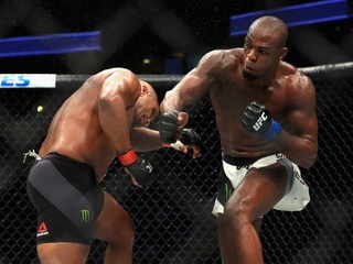 Jon Jones má naději