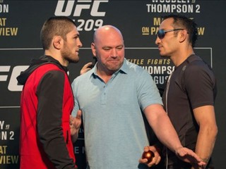 Rozhodnuté! O titul zabojujú Nurmagomedov a Ferguson