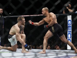 Eddie Alvarez má zajímavou teorii ohledně titulu v lehké váze