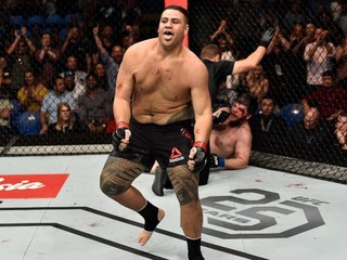 Je Tai Tuivasa nadějí heavyweight divize?