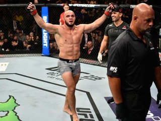 Ilir Latifi chce zápas s Danielom Cormierom