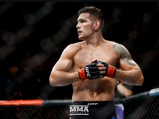 Chris Weidman dúfa v návrat na začiatku leta. Zranenie sa hojí pomaly