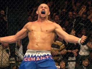 Chuck Liddell je údajne blízko podpisu zmluvy s Bellatorom