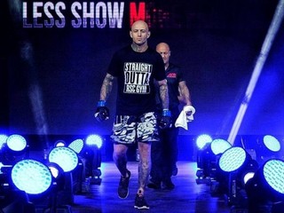 Rolanda Čambala čakajú ťažké skúšky, jedna v klietke, druhá v kruhu rodiny