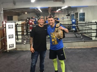 TJ Dillashaw trénuje s tímom Vasyla Lomachenka