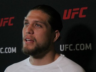 „Ak by som prehral, myslím, že všetok tlak by bol preč," zamýšľa sa Brian Ortega