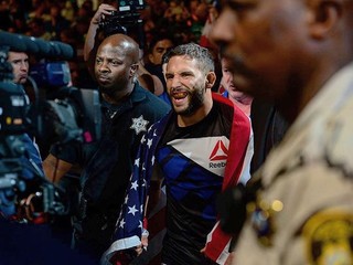 "Podělal jsem to," říká o nucené pauze vracející se Chad Mendes