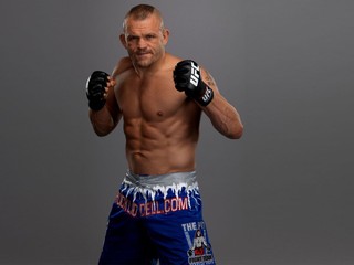Chuck Liddell sa oficiálne vracia naspäť zo športového dôchodku!
