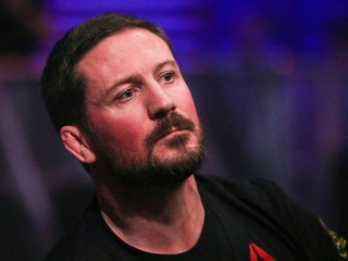 John Kavanagh po ohavnom čine spúšťa vo svojom gyme pre ženy zdarma kurz sebaobrany