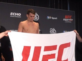 Darren Till nespravil váhu, súboj s Thompsonom v ohrození!