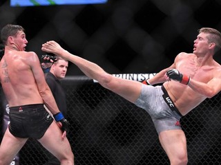 Stephen Thompson měl za to, že vyhrál 4 kola