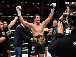 GLORY 54: Rico Verhoeven opäť obhájil svoj titul