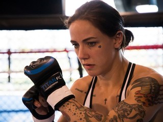 Jessica-Rose Clark je proti podpisu Grega Hardyho s UFC: „Nemyslím si, že ľudia ako on sa môžu zmeniť."