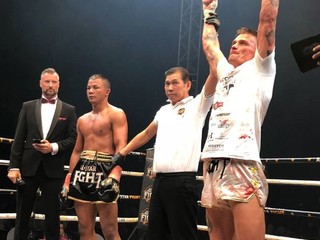 Video: Moravčík, Buakaw a Superbon víťazne na All Star Fight 5 v Prahe