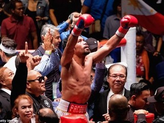 Pacquiao si pripísal prvé KO od roku 2009 a získal titul WBA vo welterovej váhe