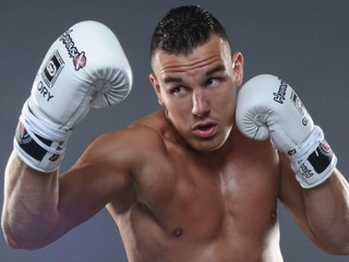 Možný predĺžil zmluvu v Glory!