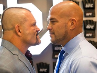 Už je to oficiálne, tretí duel medzi Chuckom Liddellom a Titom Ortizom uvidíme v novembri