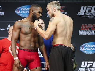 UFC pracuje na odvetnom zápase medzi Jonesom a Gustafssonom pre UFC 232
