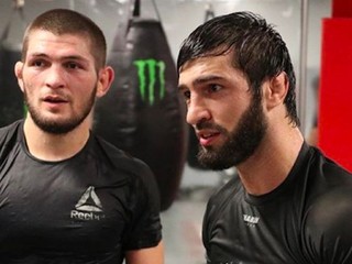 Khabib varuje UFC: Ak prepustíte Zubairu, prídete aj o mňa