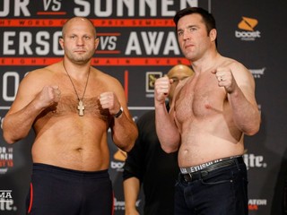 Rusko vs. USA: Posledný cisár dnes v noci vyzve amerického gangstera