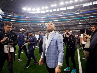 Conor McGregor chce zápasiť na štadióne v Dallase pre viac ako 100-tisíc divákov