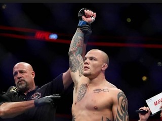 UFC Moncton: Smith uškrtil Oezdemira a teraz chce titulový zápas