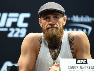 Conor McGregor zo zrušenia mušej váhy v UFC obviňuje prezidenta ONE Championship