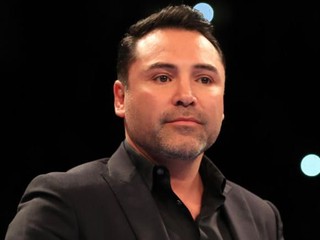 Oscar De La Hoya sľuboval pre zápasníkov lepšie výplaty, no realita je inde