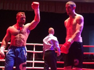 Grznár víťazí v boxe, hejteri ho však vysmievajú naďalej!