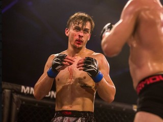 Dominik Engel: Konečne si to rozdám s chlapom, ktorý sa nebojí dostať ranu (rozhovor)