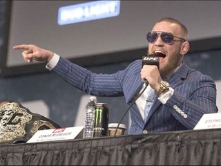 Conor McGregor si podal Firasa Zahabiho, ktorý v odvete favorizuje Hollowaya