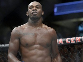 Jon Jones bol zasa pozitívne testovaný na steroidy	