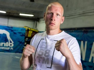 Poľská ťažká váha z UFC zatknutá za účasť v organizovanej zločineckej skupine