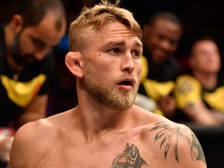Takúto bolesť som ešte necítil, priznal Alexander Gustafsson